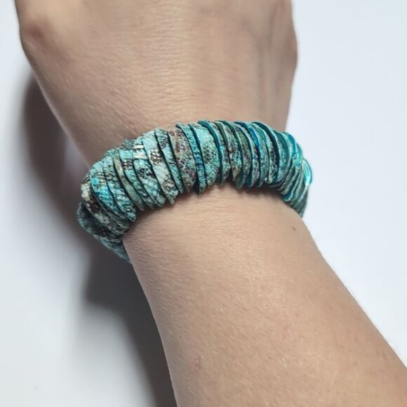 168 Blue‎ Snake Print Shell Beaded Stretch Bracelet - Picture 1 of 5
